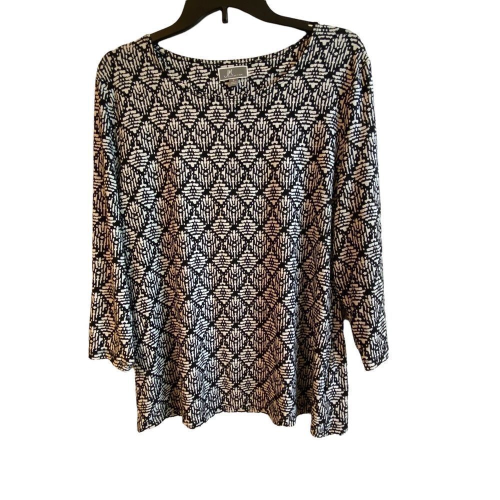JMCollection women’s top size L Black and White